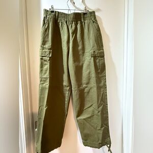 Forever 21 Olive Utility Wide-Leg Cargo Pants